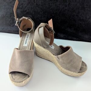 Steve Madden Tan Wedge Espadrilles